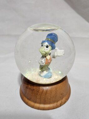 Disney New England Collectors Society Jiminy Cricket Crystal Snow Globe Vintage